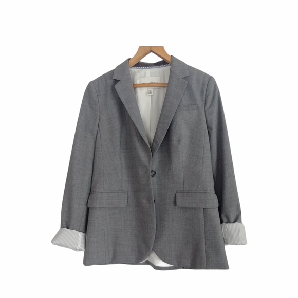 Banana Republic Jackets & Blazers - Banana Republic Gray Blazer Size 6